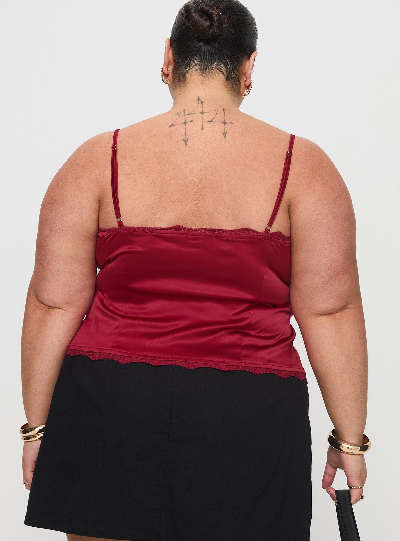 Juliana Top Dark Red Curve